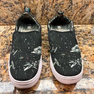 TOMS Star Wars X Black Space Print Trvl Lite Men'S Slip-Ons Size 8 NWOT Rare